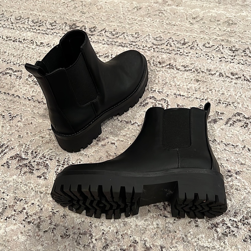 BP Womens Black Booties Size 5.5 Never Worn